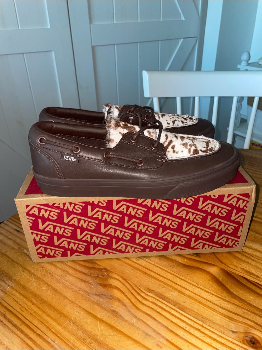 Vans 2 Eyelet Boat Shoe Pony Hair Dark Brown VN000Z96DRB Sz M 7.5/W 9 NWB - Picture 2 of 9